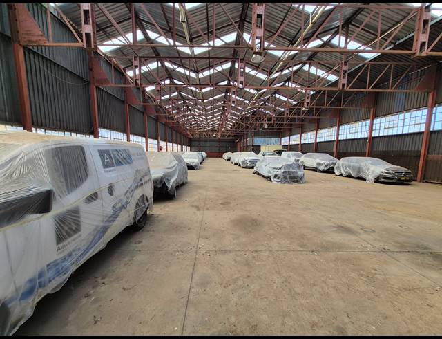 9,600M² WAREHOUSE FOR SALE IN DENVER